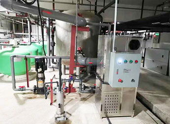 北京某星級(jí)酒店泳池用臭氧發(fā)生器現(xiàn)場(chǎng)