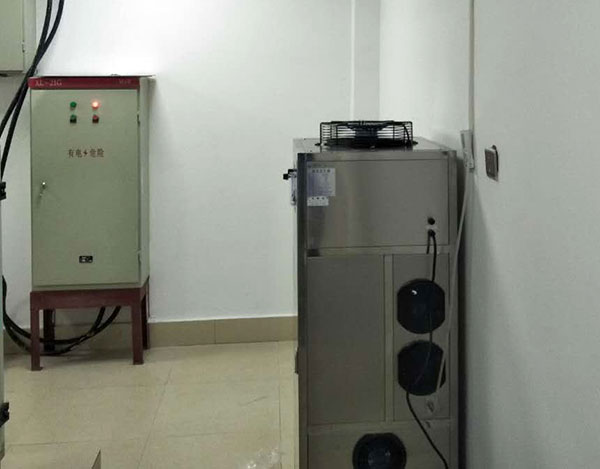 臭氧發(fā)生器現(xiàn)場(chǎng)