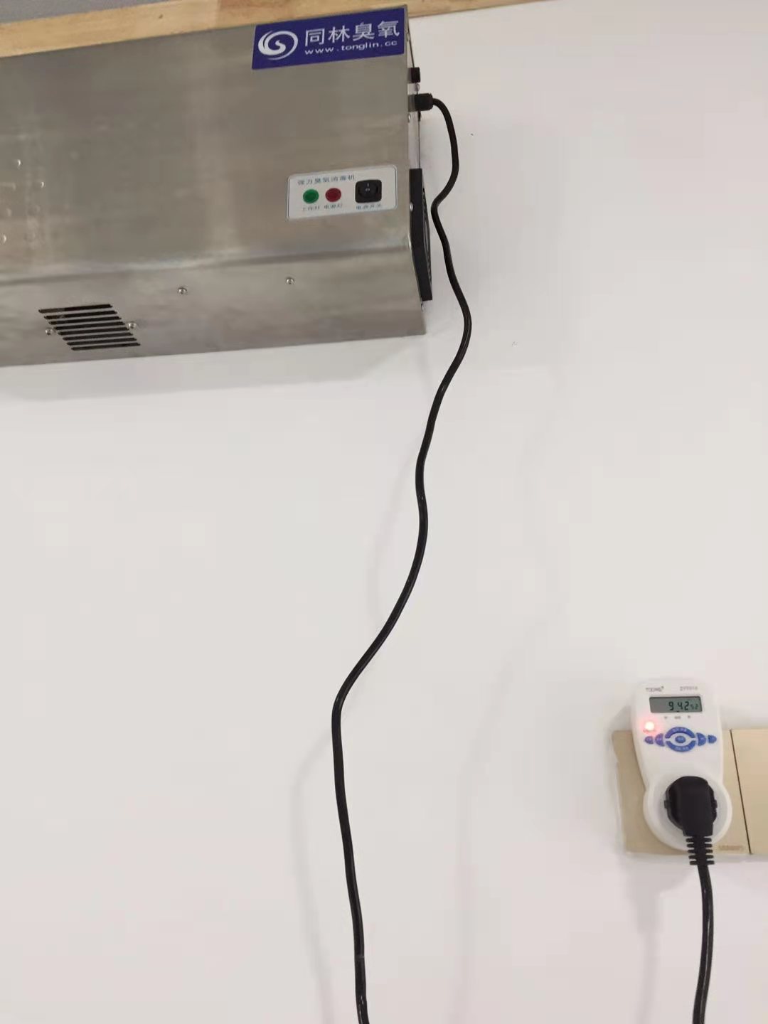 臭氧對(duì)豬舍消毒