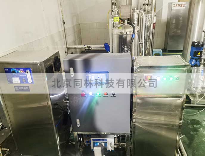 某酒廠(chǎng)臭氧水機(jī)瓶子清洗現(xiàn)場(chǎng)